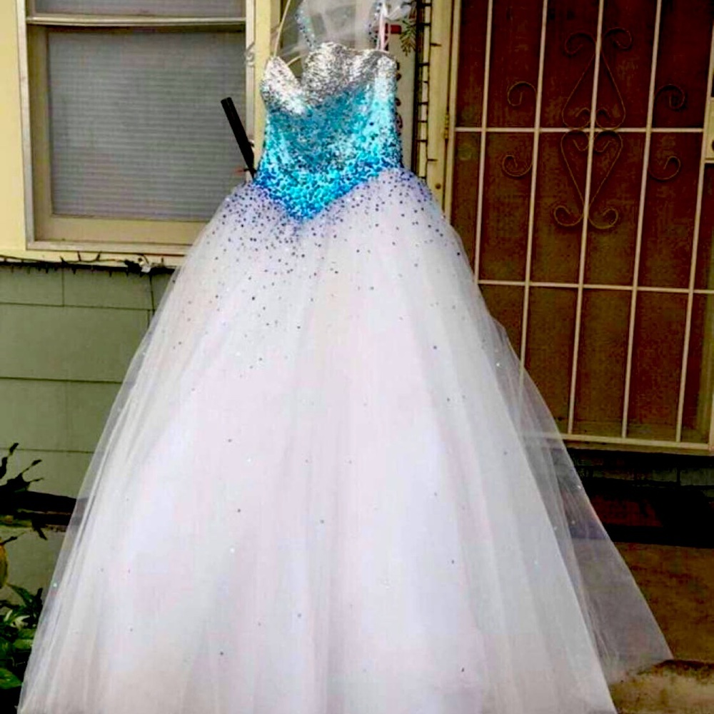 Formal dress 👗 used once